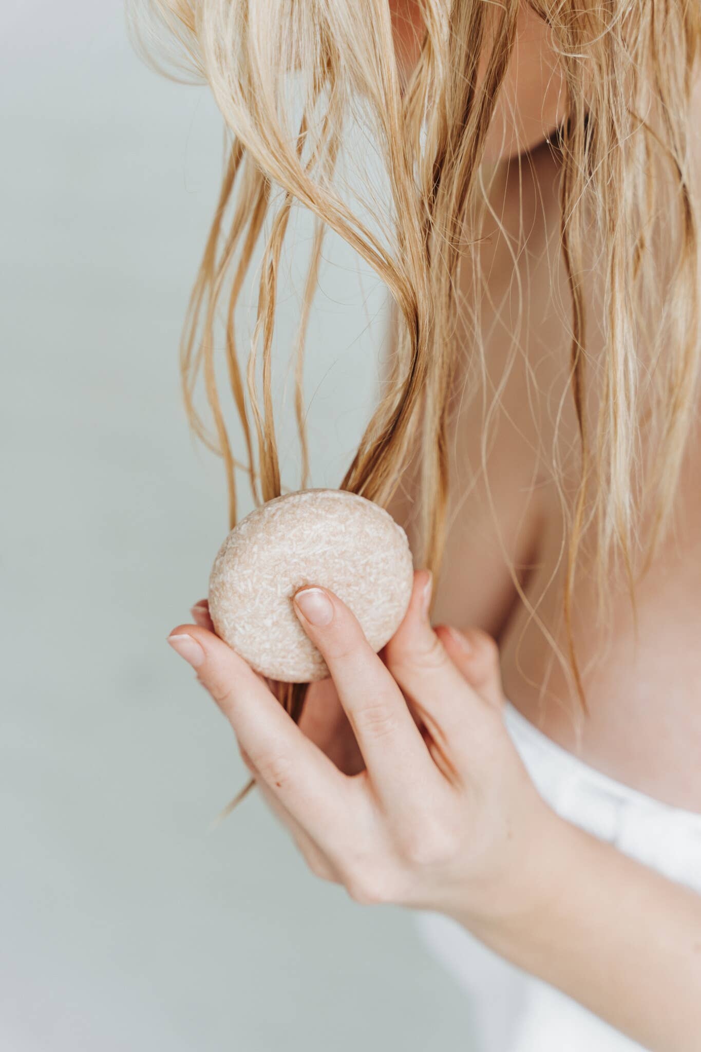 Zero Waste MVMT Shampoo Bar | Nourishing, Balanced